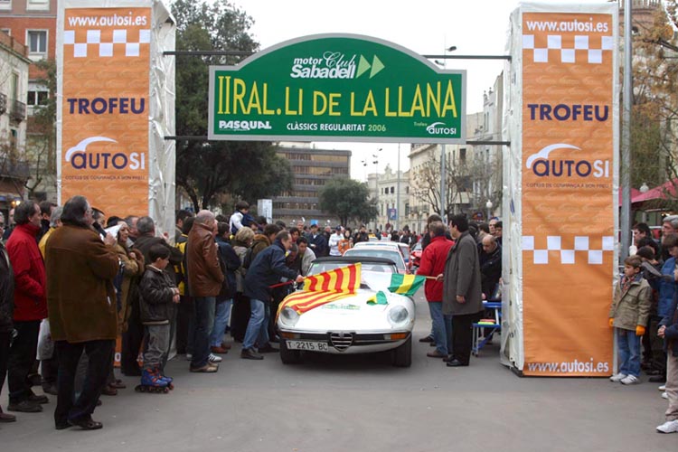 Alcalde de Sabadell donant la sortida al primer participant de l'edició 2006